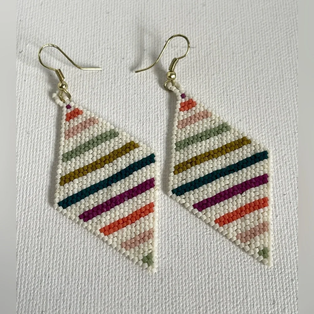Peyote technique hand made earrings - Picture 3 of 7